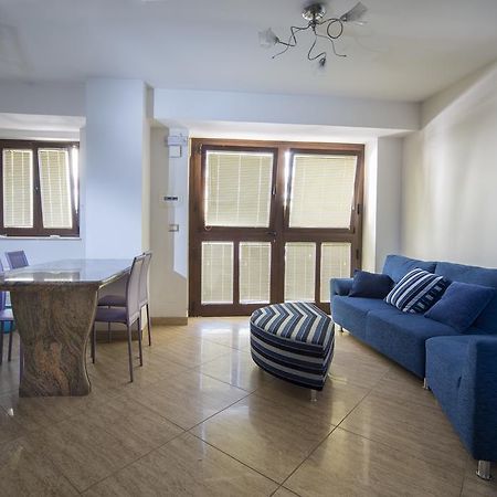 B&B Casa Cavour Сан-Бенедетто-дель-Тронто Экстерьер фото